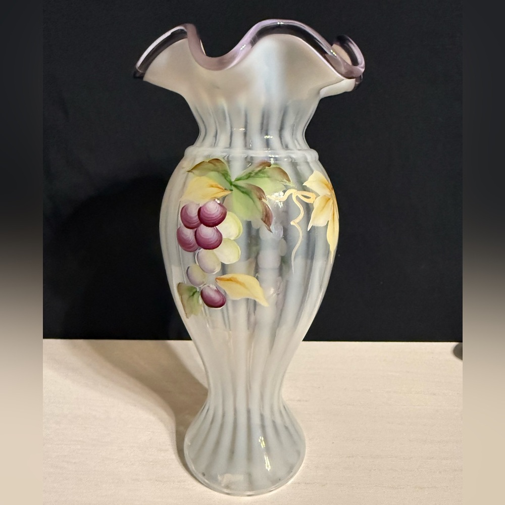 Fenton French Opalescent Spiral Optic Grape Arbor vase